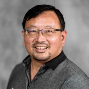 Headshot photo of Dr. Hsin-Te (Chuck) Yeh.